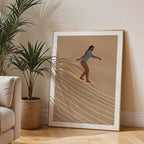 Affiche Surfeuse – Déco Marine aux Tons Beige
